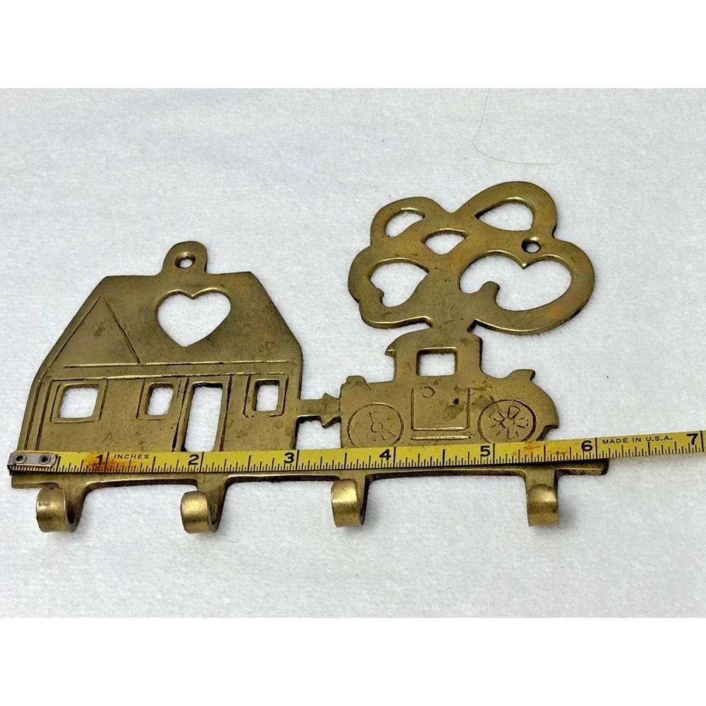 Vintage Brass HOME Family Key Holder Hanger 6 Inches Across‎